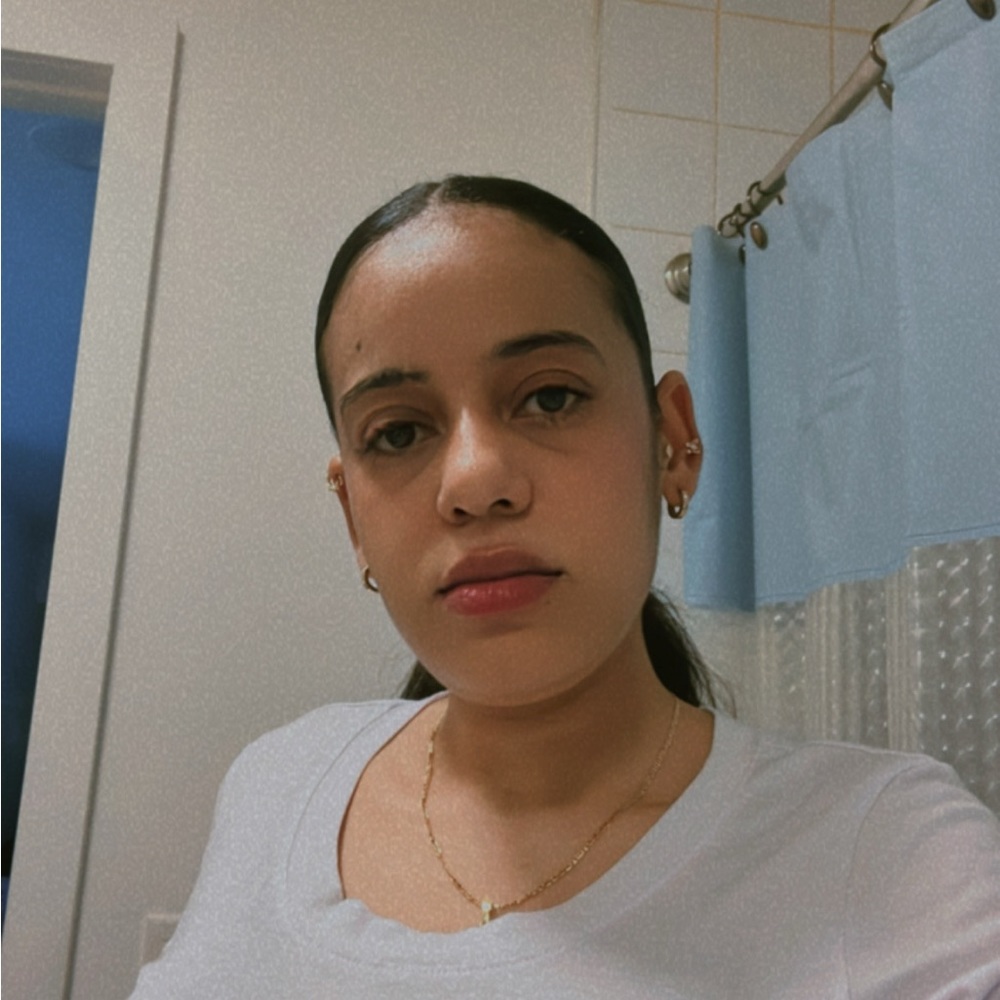 Meet your Posher, Jade